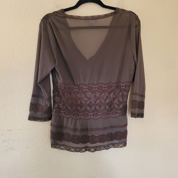 WD-NY Womens Medium Brown Lace Trim Top Sheer Y2K Romantic Fairy Whimsy Boho - Picture 5 of 5